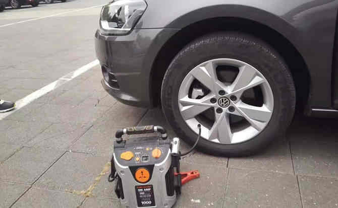 芒市汽车搭电案例