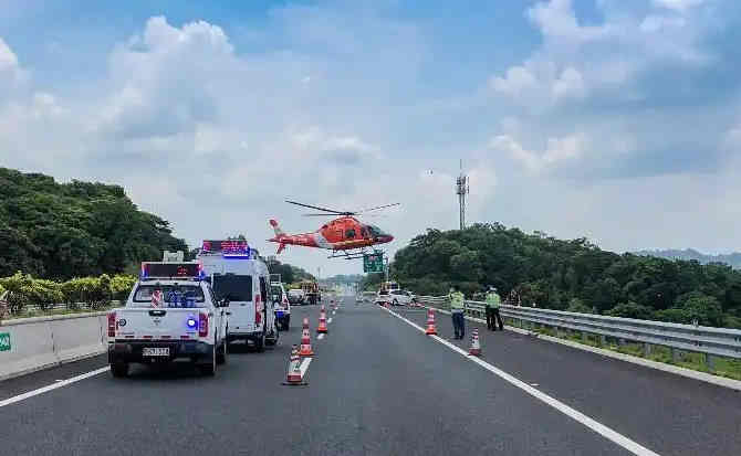 芒市高速公路汽车救援案例