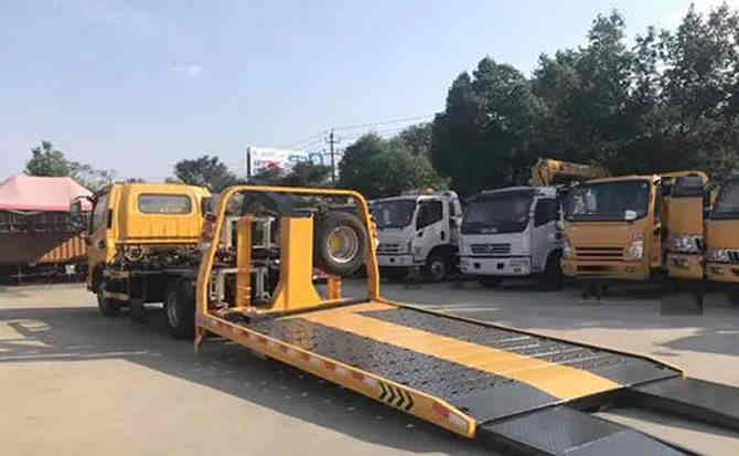 芒市汽车中途维修案例